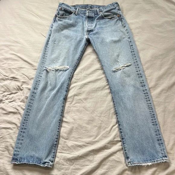 LEVI'S 501XX Mens Jeans 34x32 Light Wash Button Fly Distressed Rips Tears Casual - Picture 2 of 16